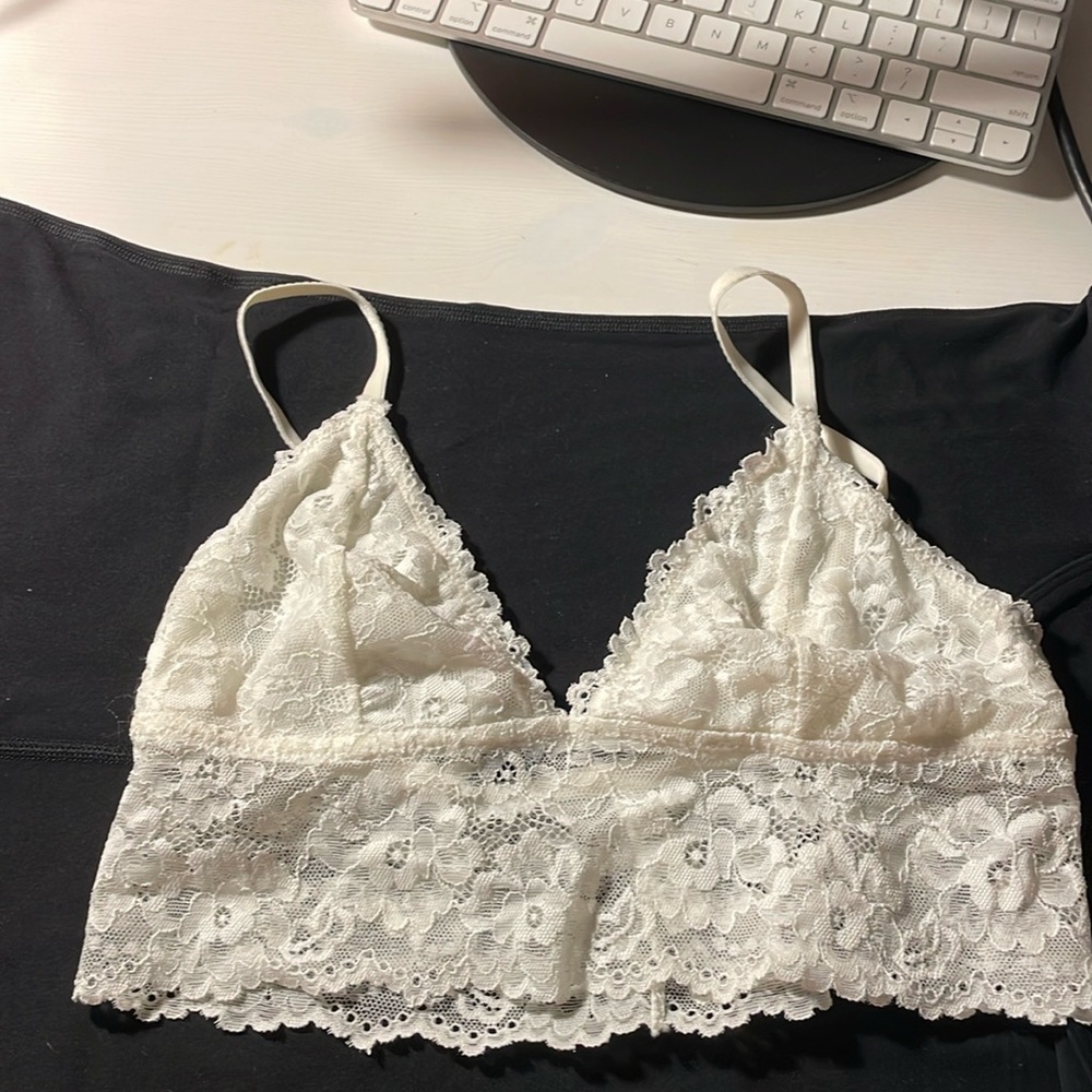 White lace bra from garage